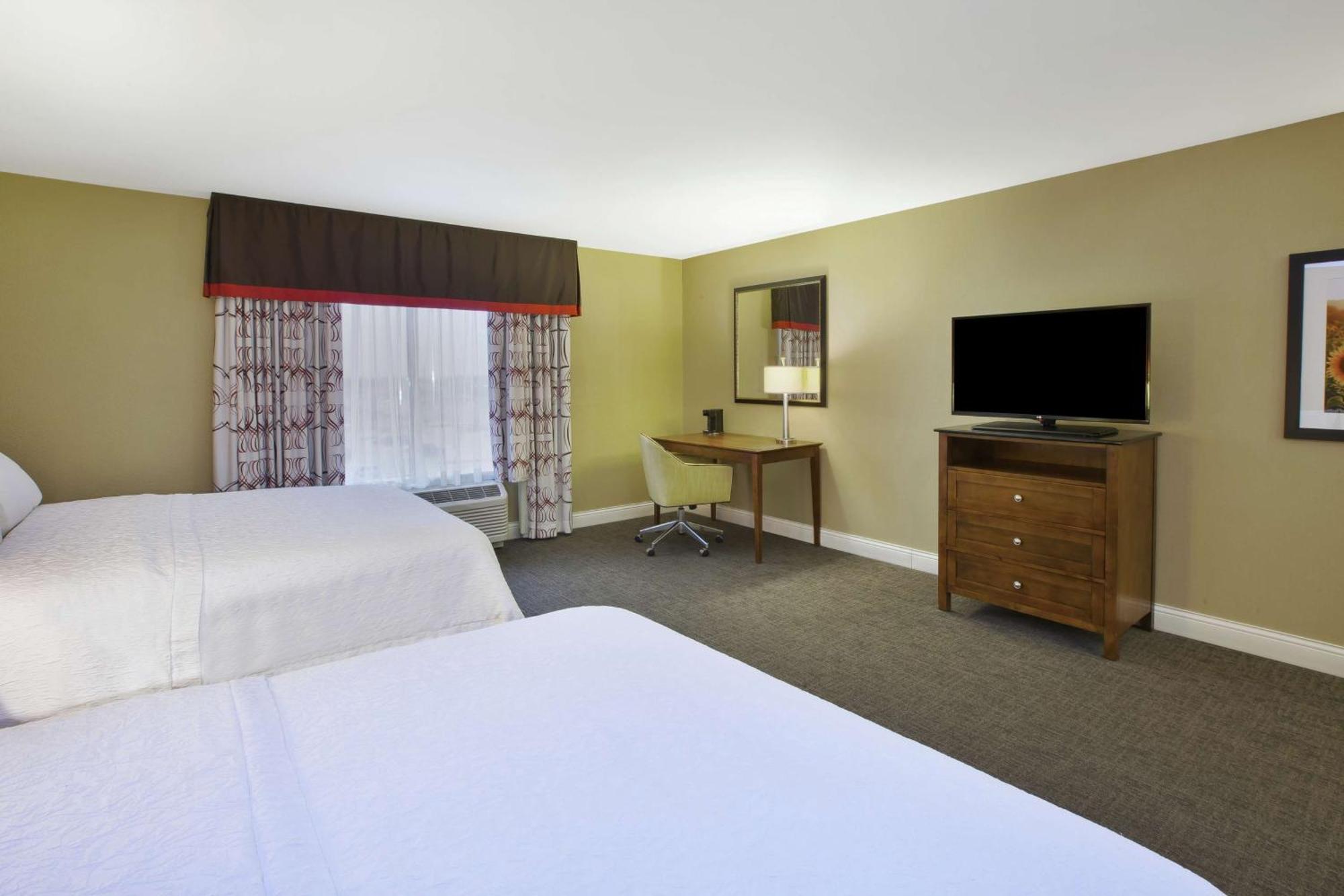 Hampton Inn & Suites Wichita-Northeast Dış mekan fotoğraf