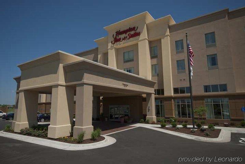 Hampton Inn & Suites Wichita-Northeast Dış mekan fotoğraf