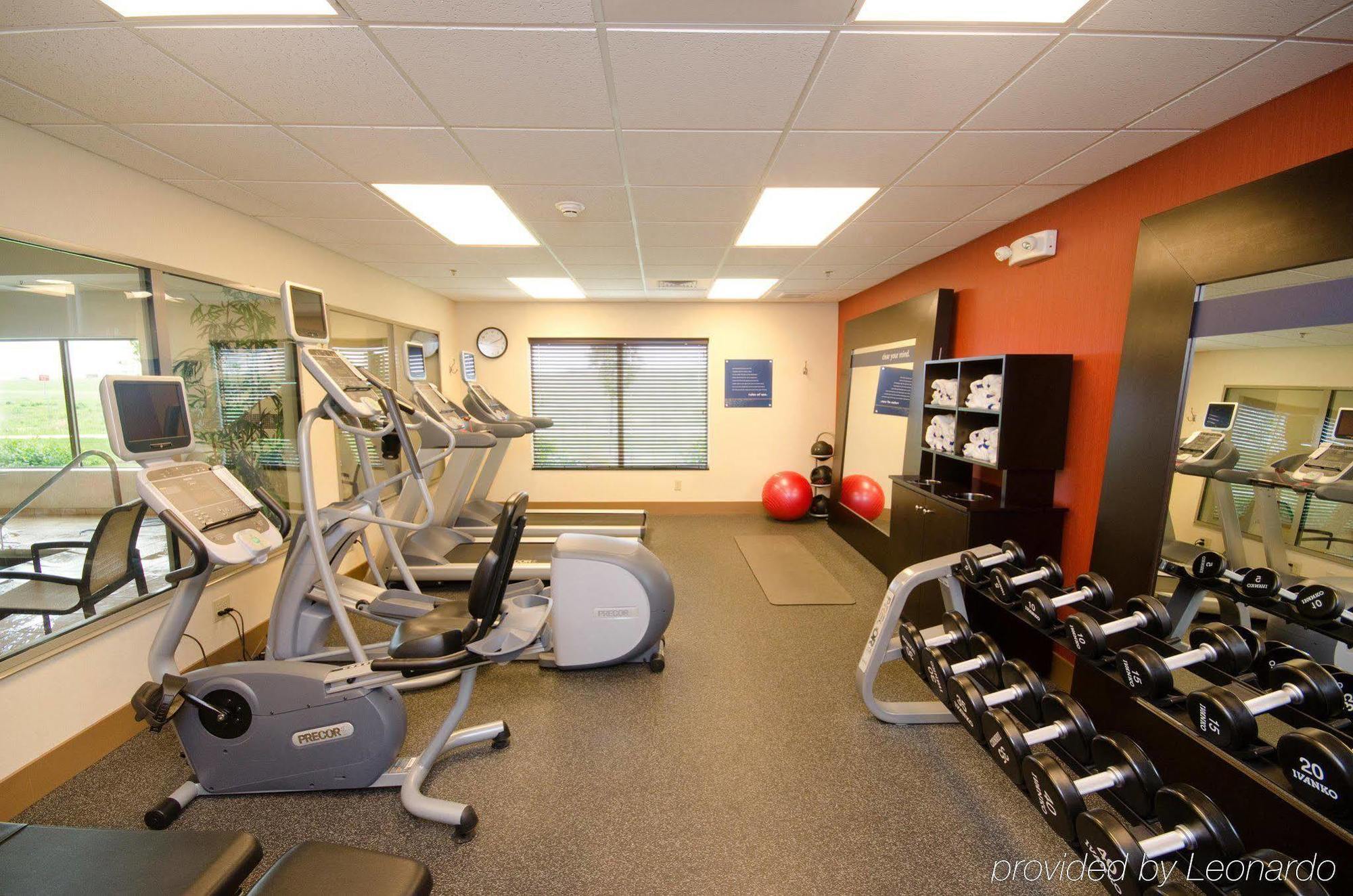 Hampton Inn & Suites Wichita-Northeast Konforlar fotoğraf