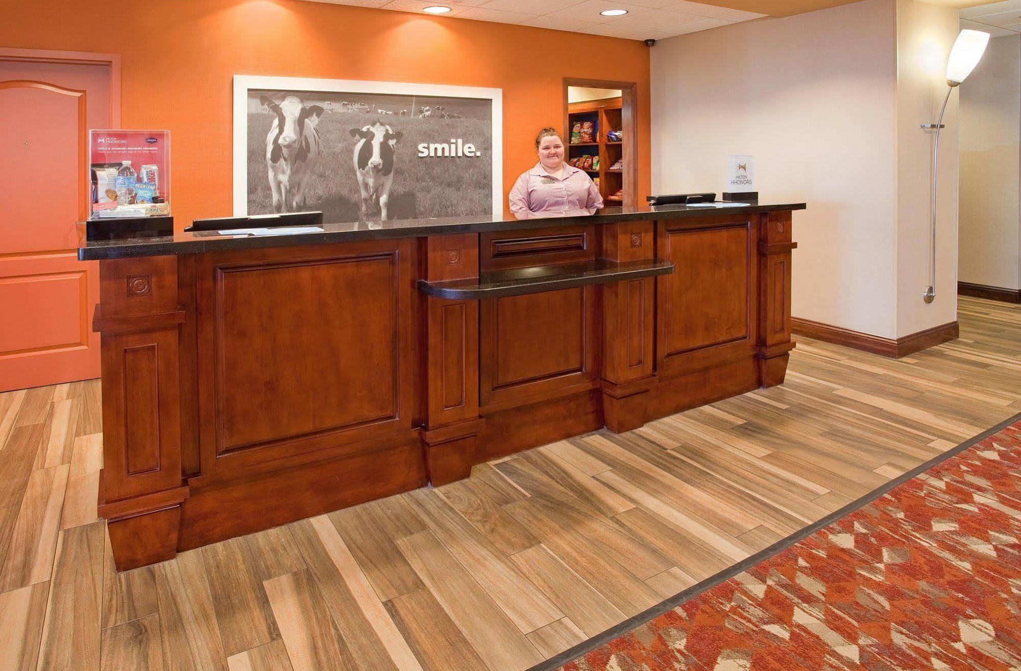 Hampton Inn & Suites Wichita-Northeast Dış mekan fotoğraf
